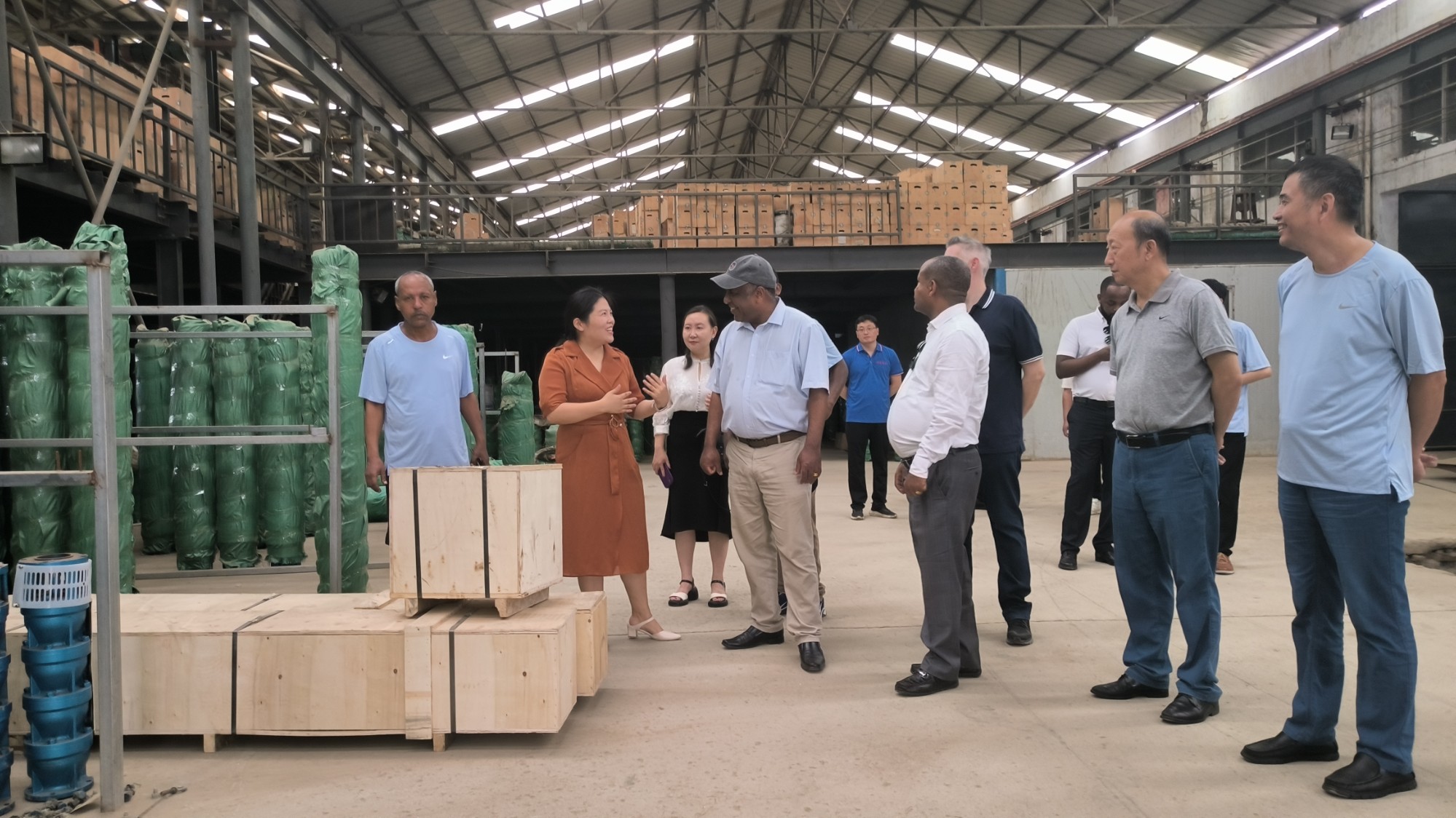 埃塞俄比亞聯(lián)邦民主共和國(guó)農(nóng)業(yè)部部長(zhǎng)吉爾馬.阿門特來我司洽談合作